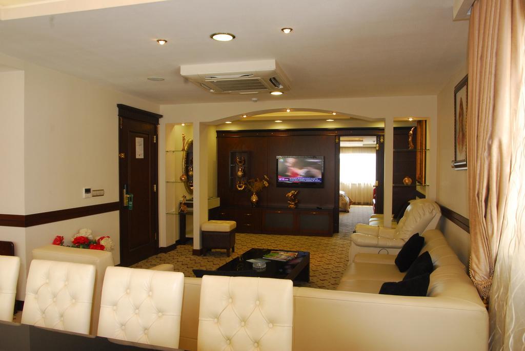 Adana Erten Hotel Exterior photo