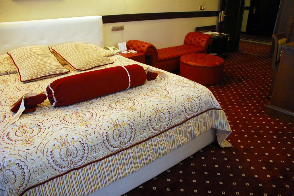 Adana Erten Hotel Exterior photo